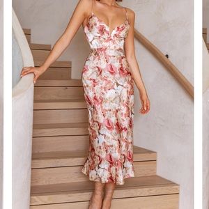 Rose Print Selfie Leslie Midi Dress
